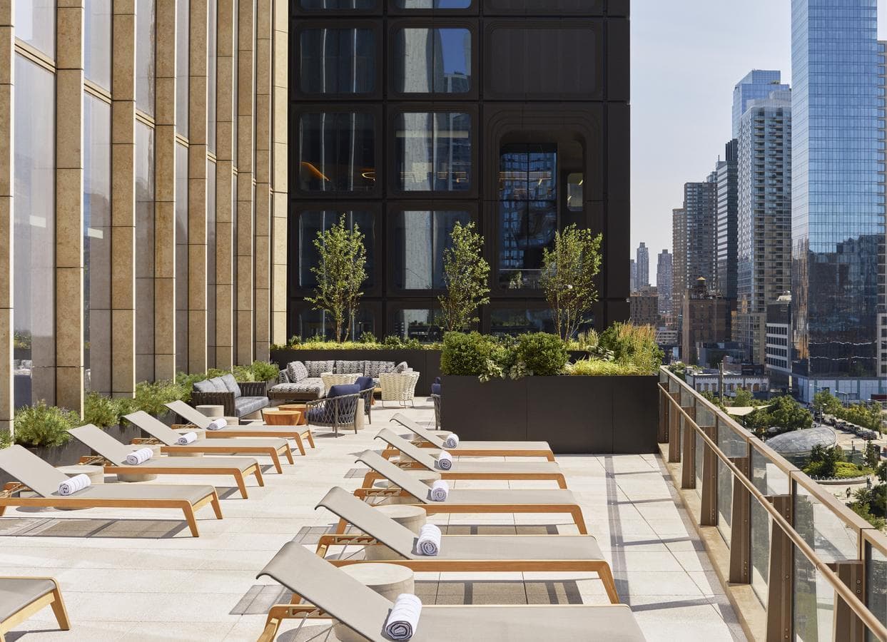 nyc equinox locations with pool