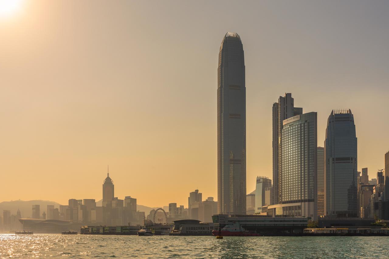 Four Seasons Hotel Hong Kong